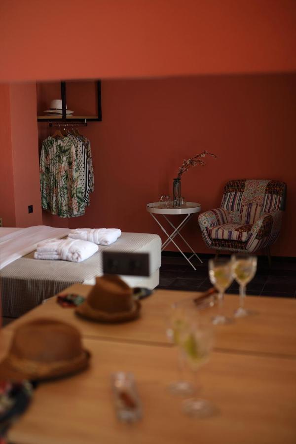 Conte Cristo Suites Paralía Extérieur photo